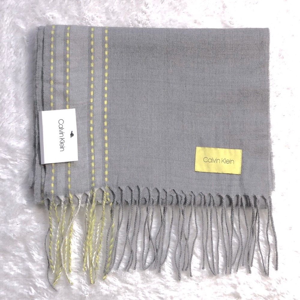 Calvin Klein Acrylic Scarf